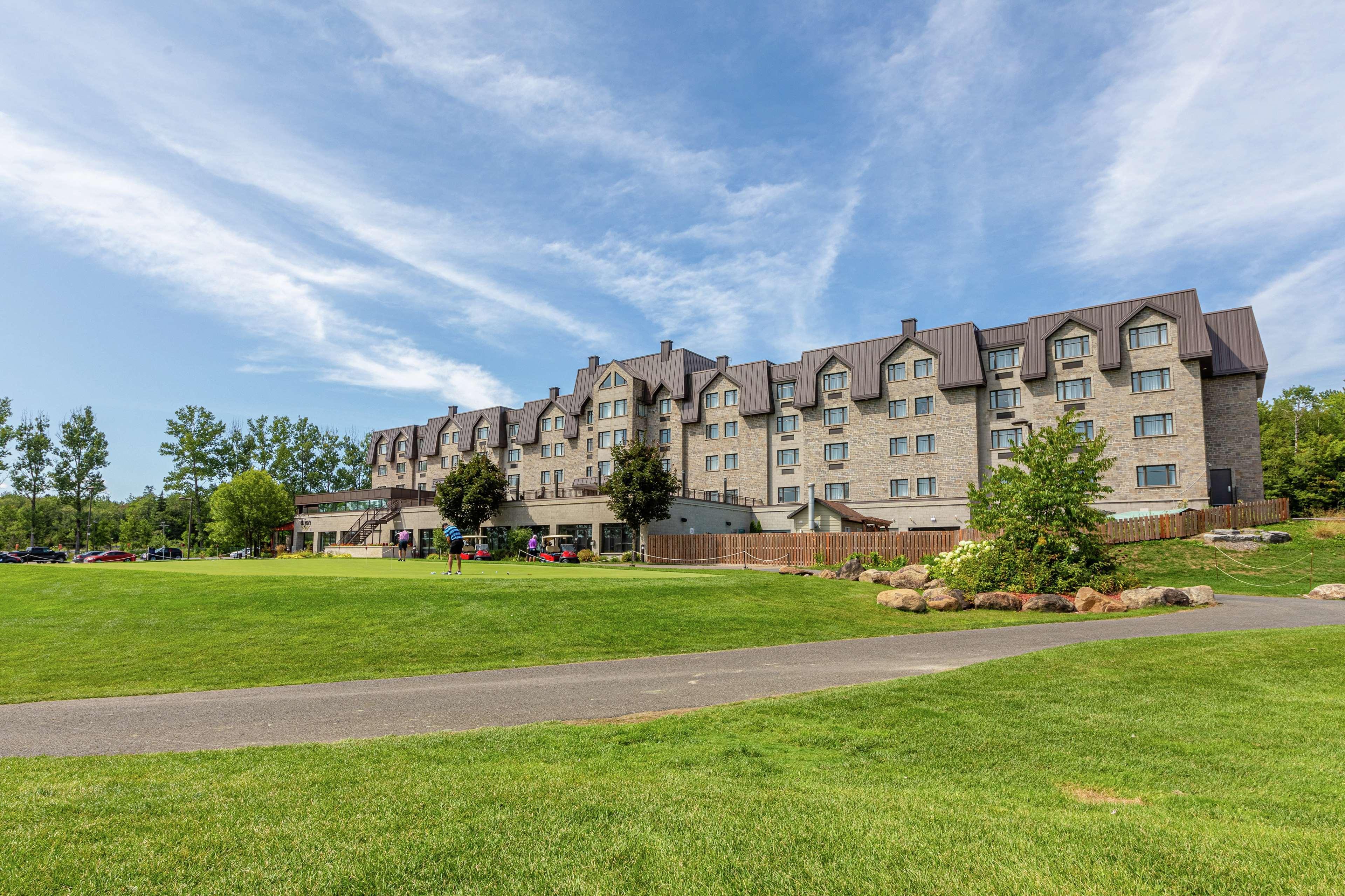 Doubletree By Hilton Quebec Resort Exterior photo